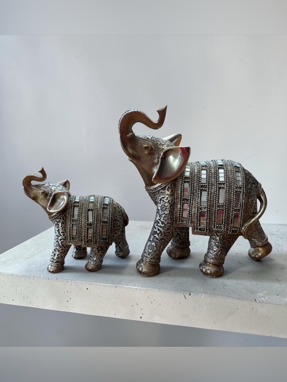 Set of 2 Decorative Elephant Figurines Silver Bronze Mirrored Mosaic Boho